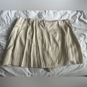 NWT Abercrombie & Fitch Satin Short